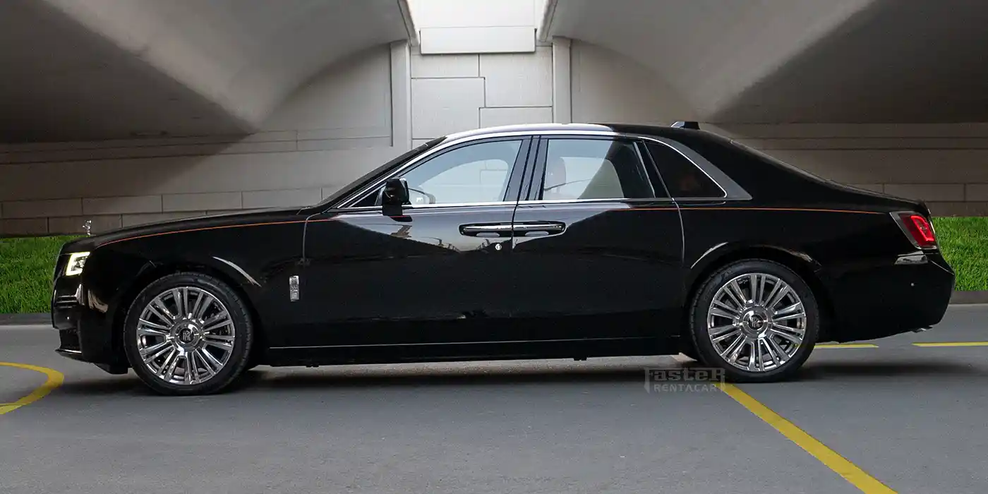 Rolls Royce Ghost Side View