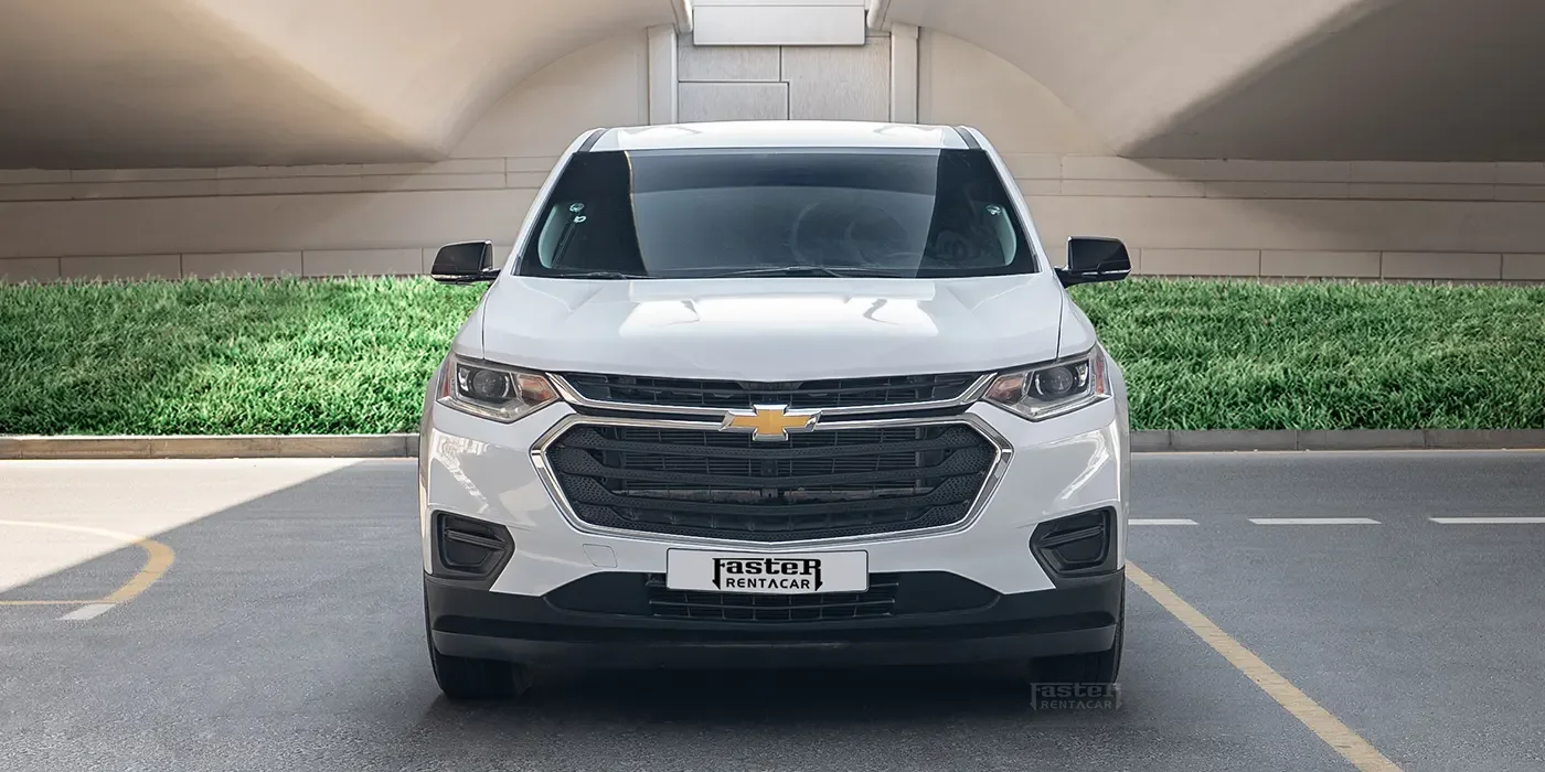 Chevrolet Traverse- White - 2020 - R 99386 front