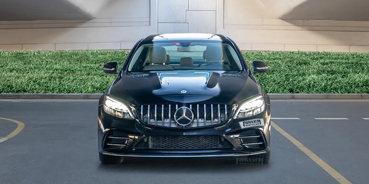 Mercedes C300 - Black - 2019 - E 49512 front