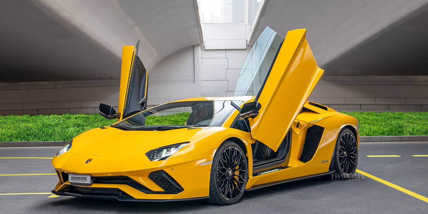 Lamborghini Aventador Yellow  front side