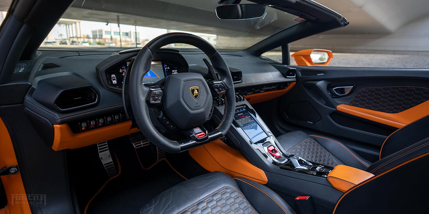 Lamborghini Evo Spyder - Orange inside 3