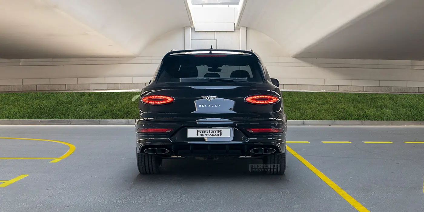 Bentley Bentayga back