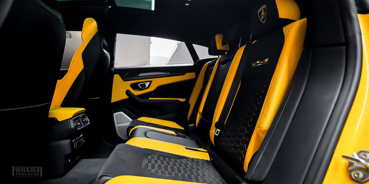 Lamborghini Urus Pearl Capsule back seat