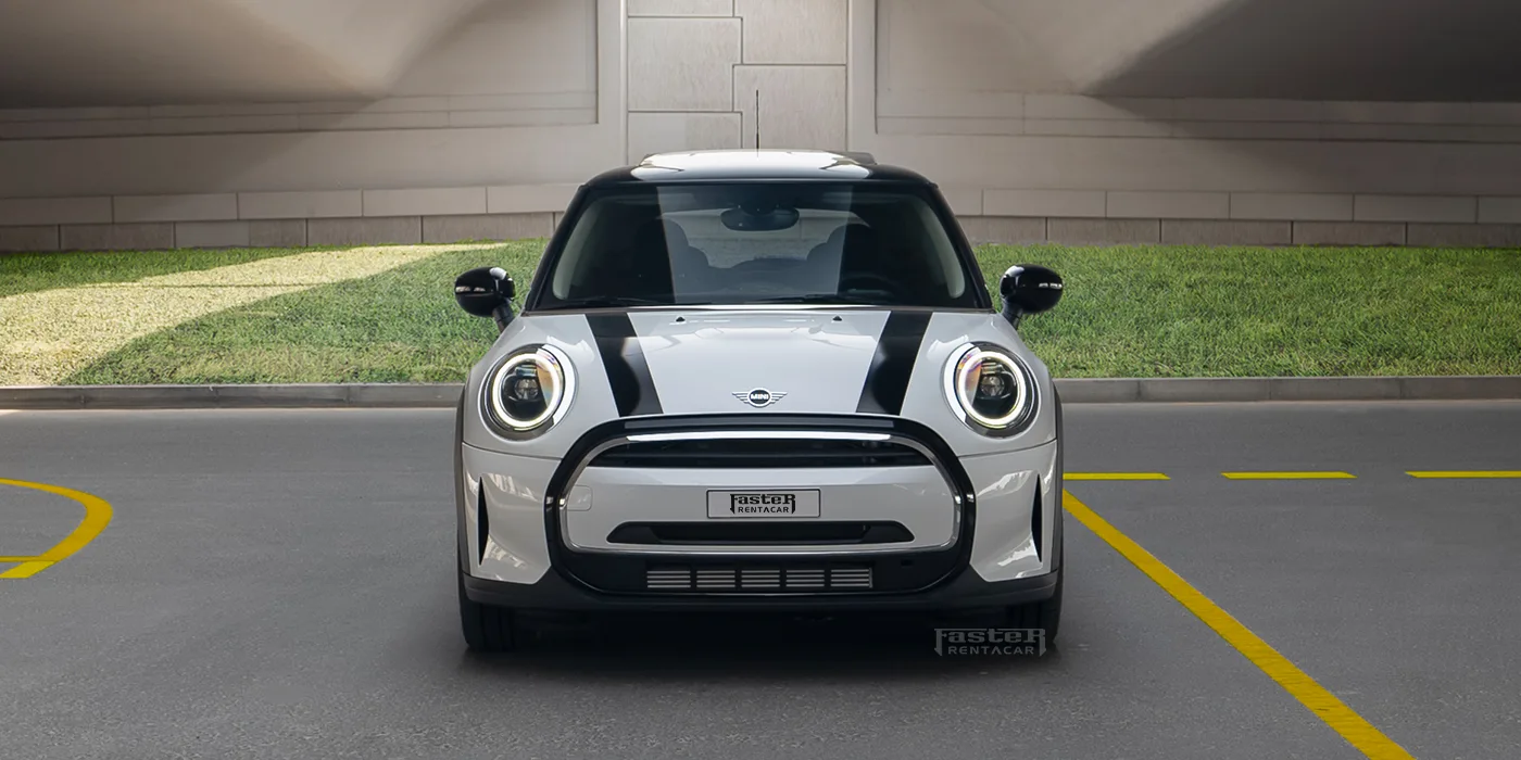 Mini Cooper - White back side