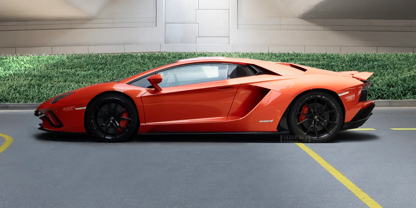 Lamborghini Aventador - Orange Front side
