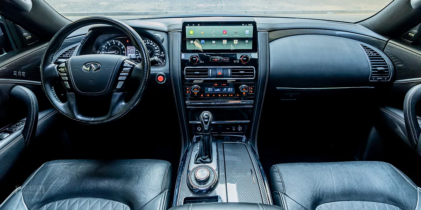 Infinity Qx80 - Black Inside 4