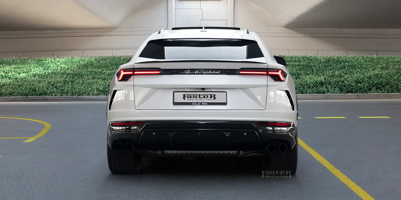 Lamborghini Urus - White Back
