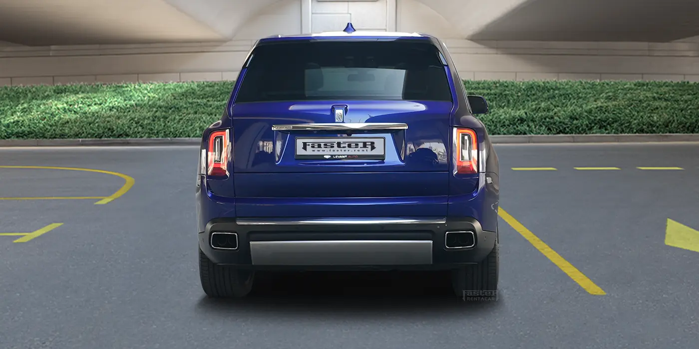 Rolls Royce Cullinan - Blue back
