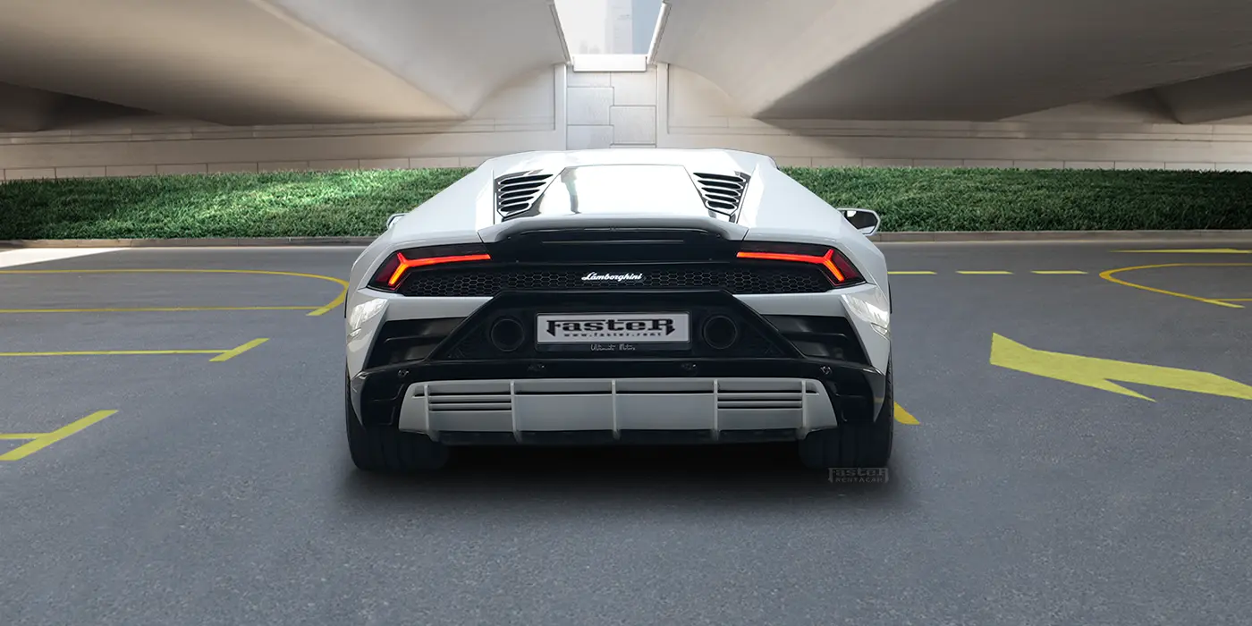 Lamborghini Evo Coupe - White back side
