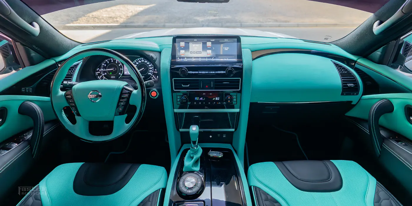 Nissan Nismo silver Tiffany Inside 5