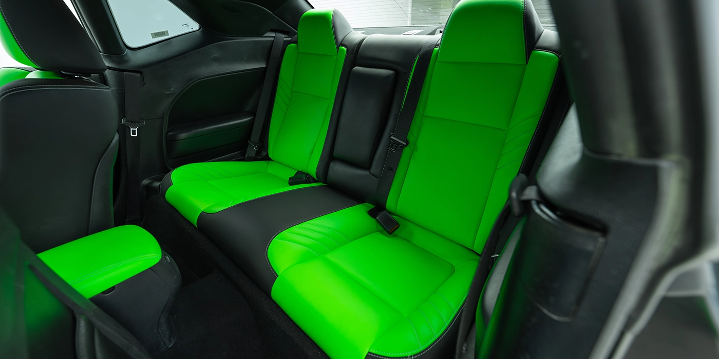 Dodge Challenger V8 interior