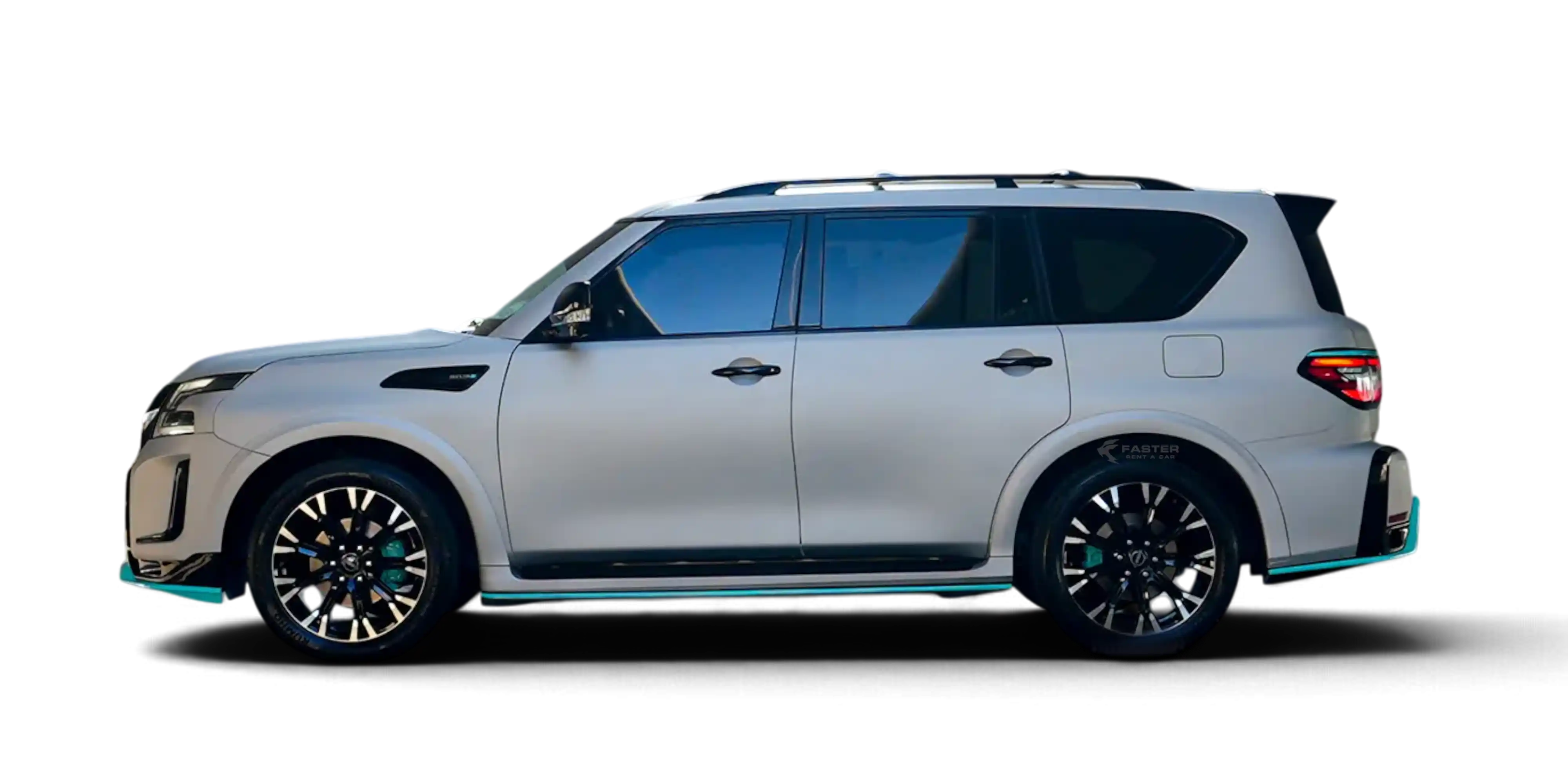 Nissan Nismo silver Tiffany side
